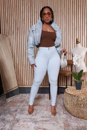 Glow Up High Rise Gold Stitch Skinny Jeans - Light Wash